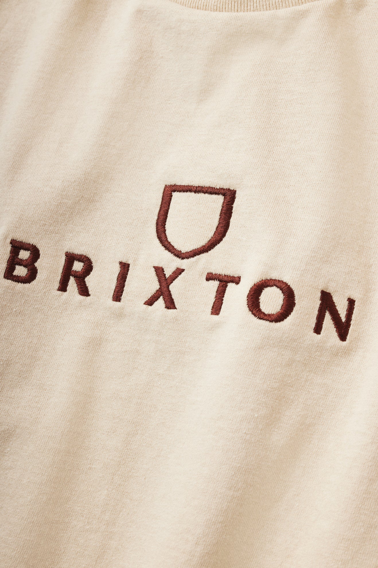 Brixton Alpha Thread S/S Standard Topy Panske Krém | 059783IRN